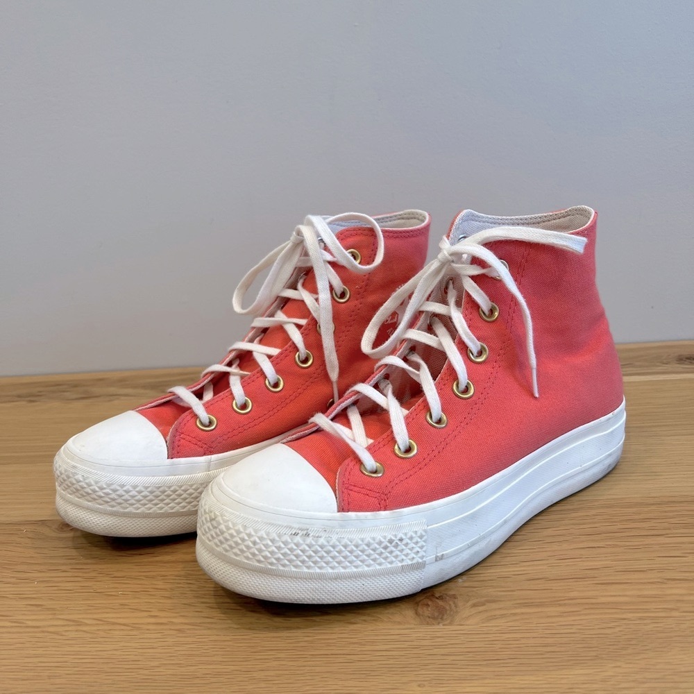 Converse Women's Coral Chuck Taylor All Star Platforms
